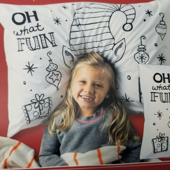 Demdaco Hit the Hay Oh What Fun Silvestri Children's Pillow Case Christmas - Picture 3 of 6